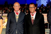 Foto: Pastor Cerqueira agraciado com a Medalha do M&eacute;rito Legislativo em Belo Horizonte