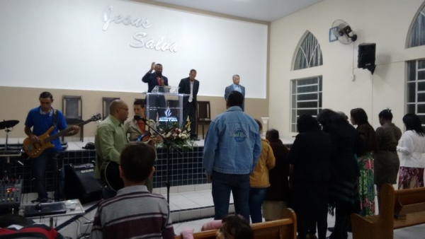 Culto de Domingo em Perdões/MG