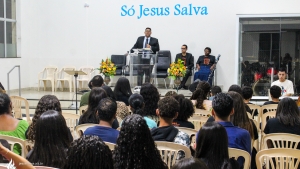 Culto EBA (dos adolescentes) é realizado na Congregação Central
