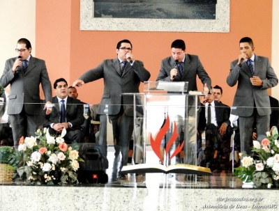 O poder da mensagem da cruz. Confira mensagem e fotos de mais um culto abençoado na Assembleia de Deus - Lavras