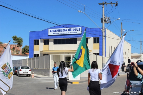 Novo templo em Ijaci. Uma semana de festa. Uma alegria que jamais terá fim