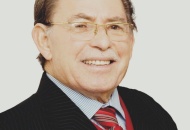 Pastor Cesino Bernadino está em coma, familiares e amigos pedem orações